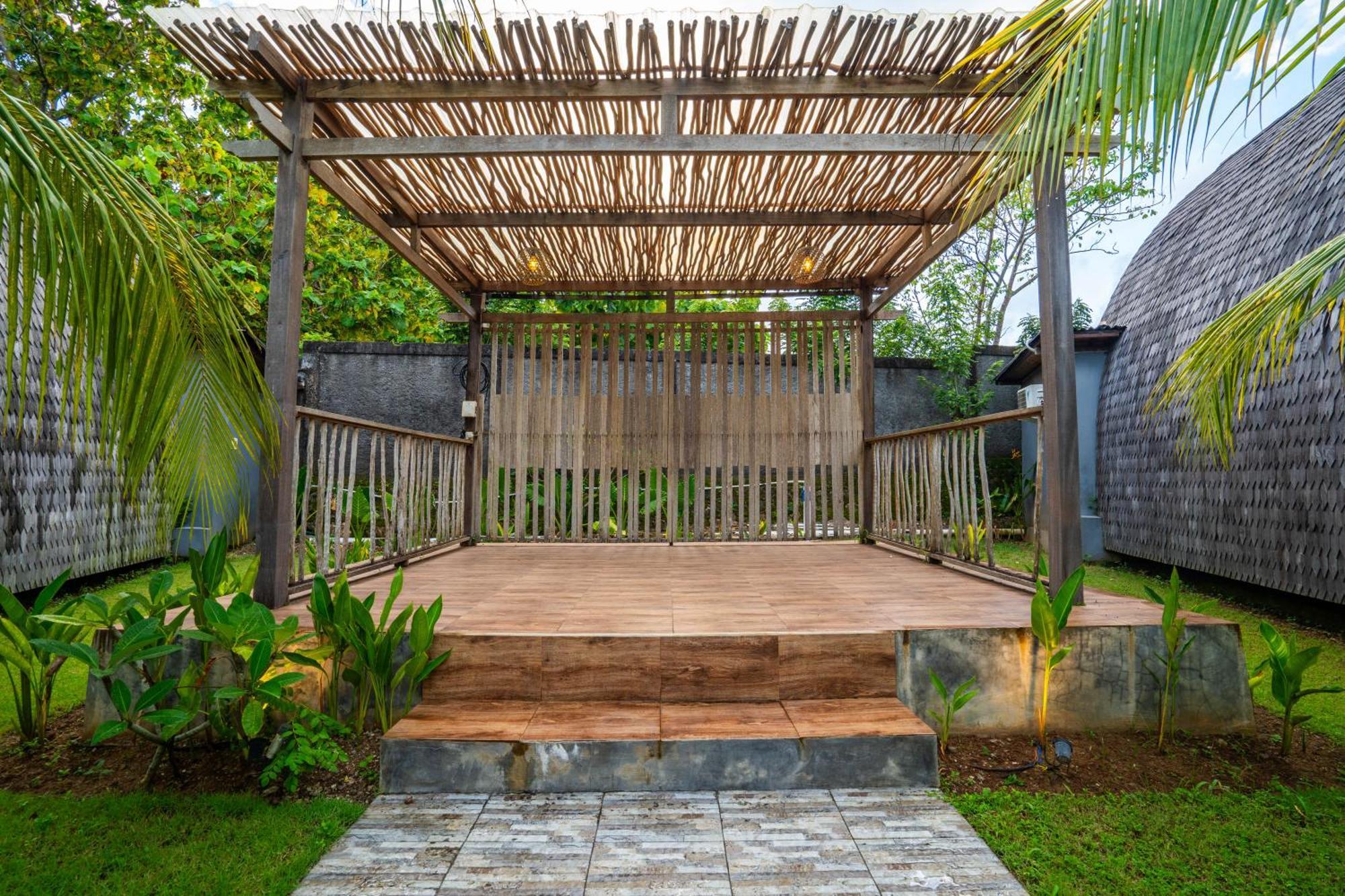 Lumbung Bukit Resort Uluwatu Exterior foto